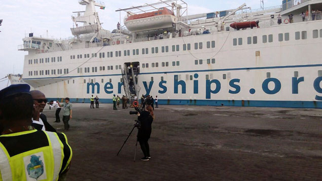 Mission humanitaire de santé : Navire hôpital  Mercy Ships au Bénin