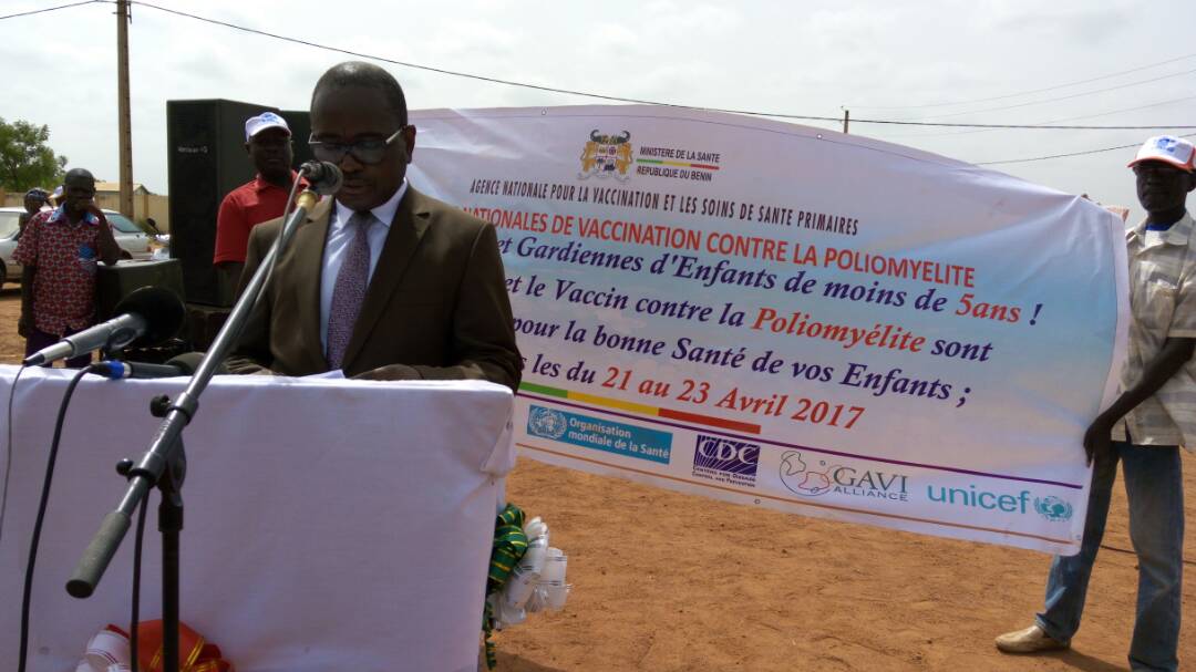 Les journées nationales de vaccination contre la polio et la distribution de vitamine A.