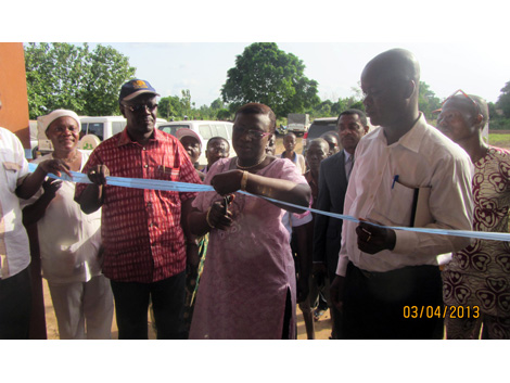 Pour une meilleure couverture sanitaire au Bénin : le Ministre de la Santé inaugure trois centres de santé dans le Mono / Couffo