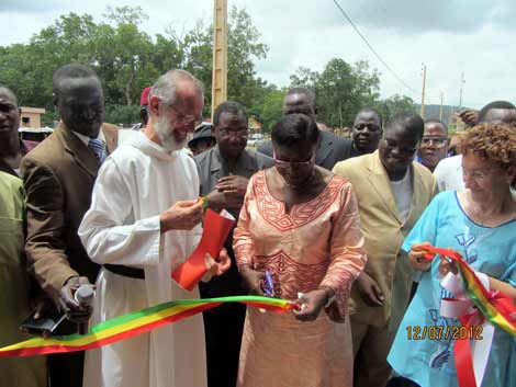 Hôpital Saint-Jean de Dieu de Tanguiéta , une unité de néonatologie, un bloc administratif, des salles d’hospitalisation et du personnel inaugurés