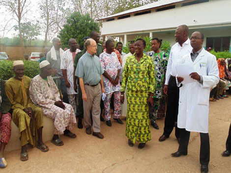 La ministre Kindé-Gazard encourage l’hôpital St André de Tinré.
