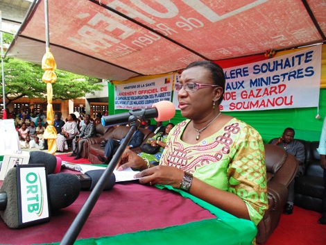 Campagne de vulgarisation des plaquettes sur l’hygiène et les maladies courantes.