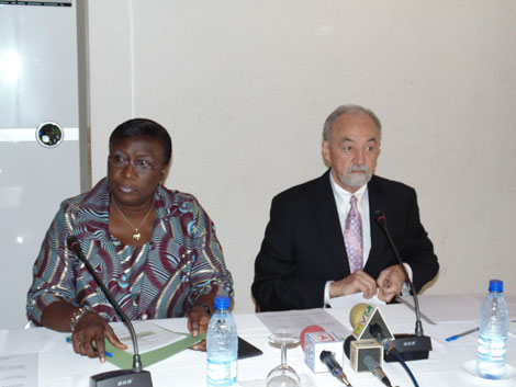 Signature du protocole d’accord du compact transitoire entre le Ministère de la Santé et ses partenaires:52 milliards de FCFA mobilisés et les défis du secteur passés au crible.